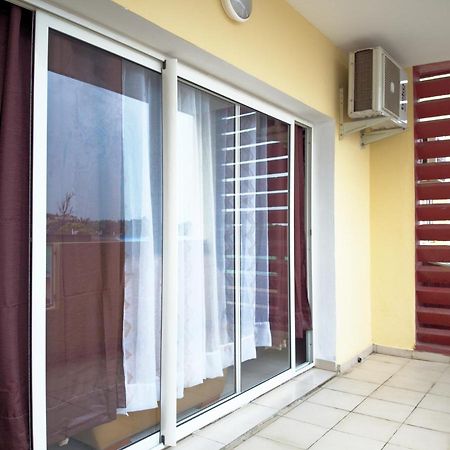 Nomsa Zen Appartement Abaga ภายนอก รูปภาพ